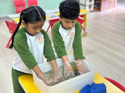 K2_衣服設計活動_幼兒紮染衣服<br />K2_Clothing Design Activity